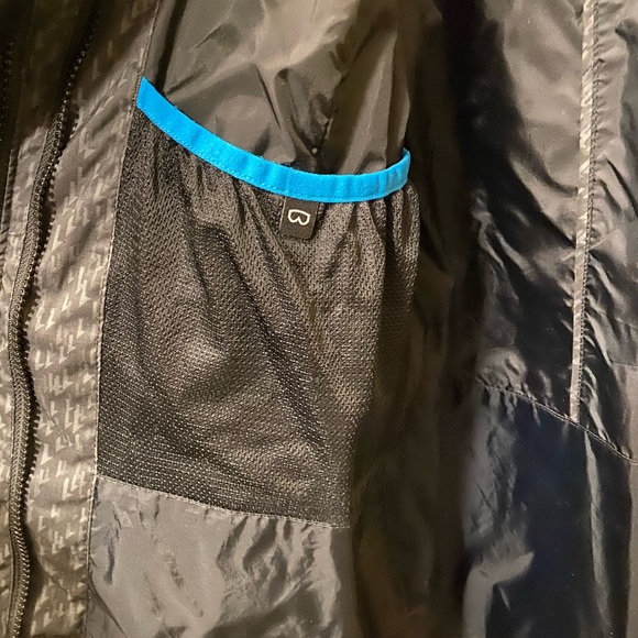 Columbia Sportswear 2-in-1 Jacket - Picture 8 of 9